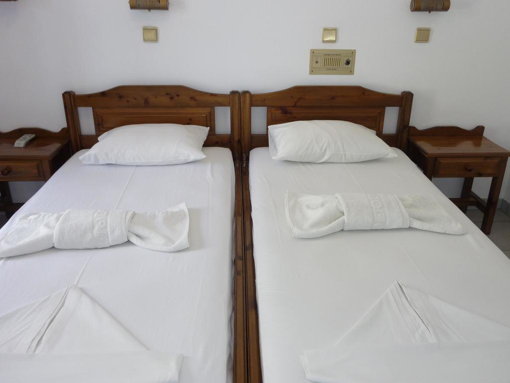 Golden Sun Hotel Кокари Стая снимка