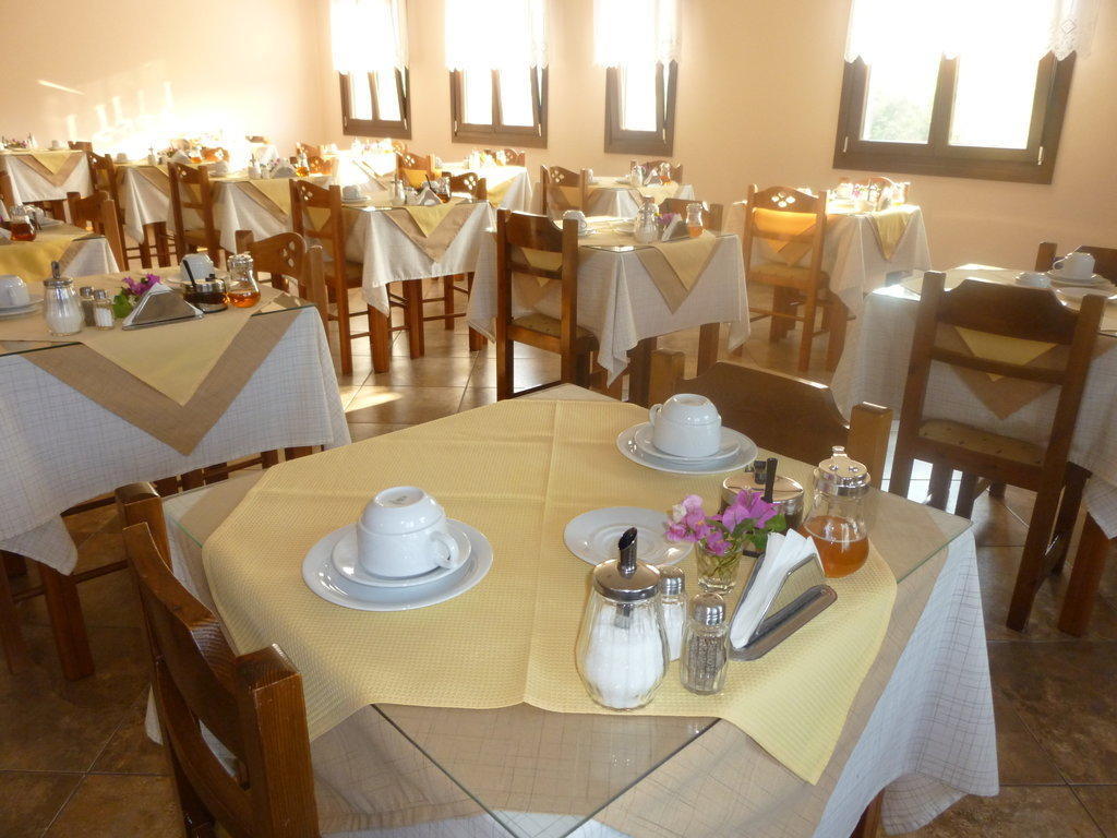 Golden Sun Hotel Кокари Екстериор снимка
